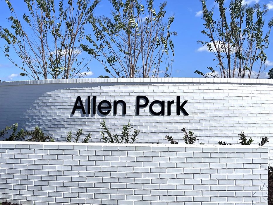 Thumbnail - Allen Park